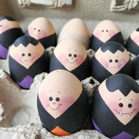 Hand-Painted Vampire Eggs, Halloween Decor, Alternative Ester, Cute & Creepy - Picture 8 of 10